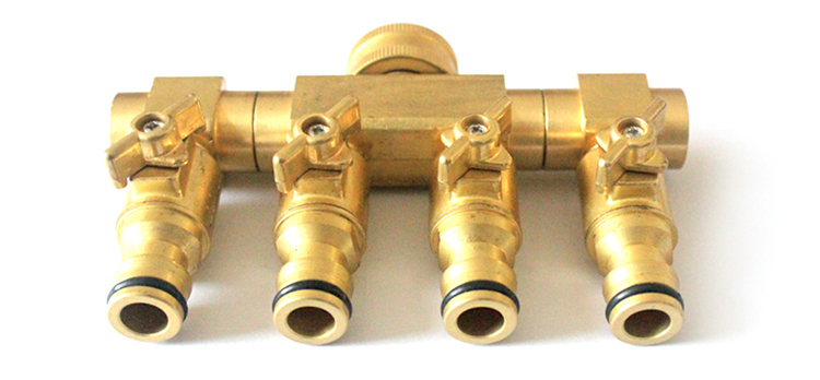 Duty نحاس 4 Way Hose Manifold Hose Pipe Adapter